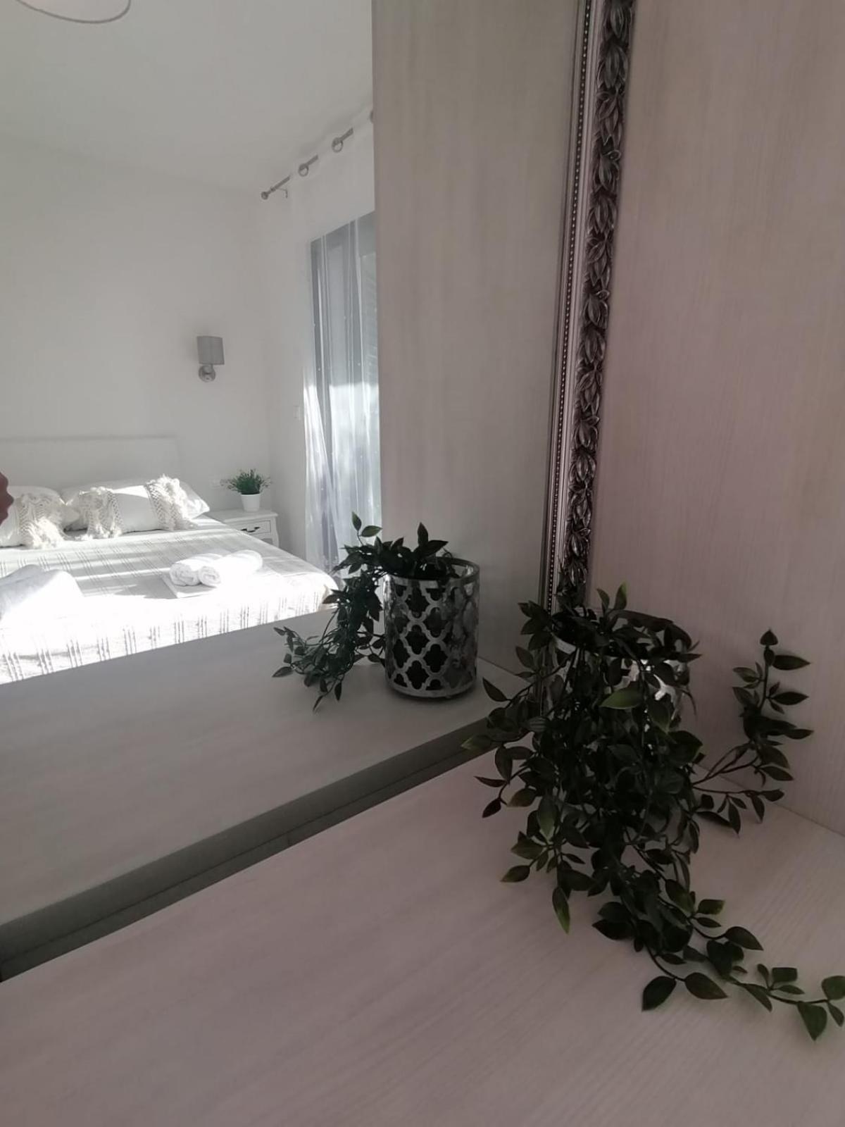 Apartmani Zoric Vodice Bilik gambar