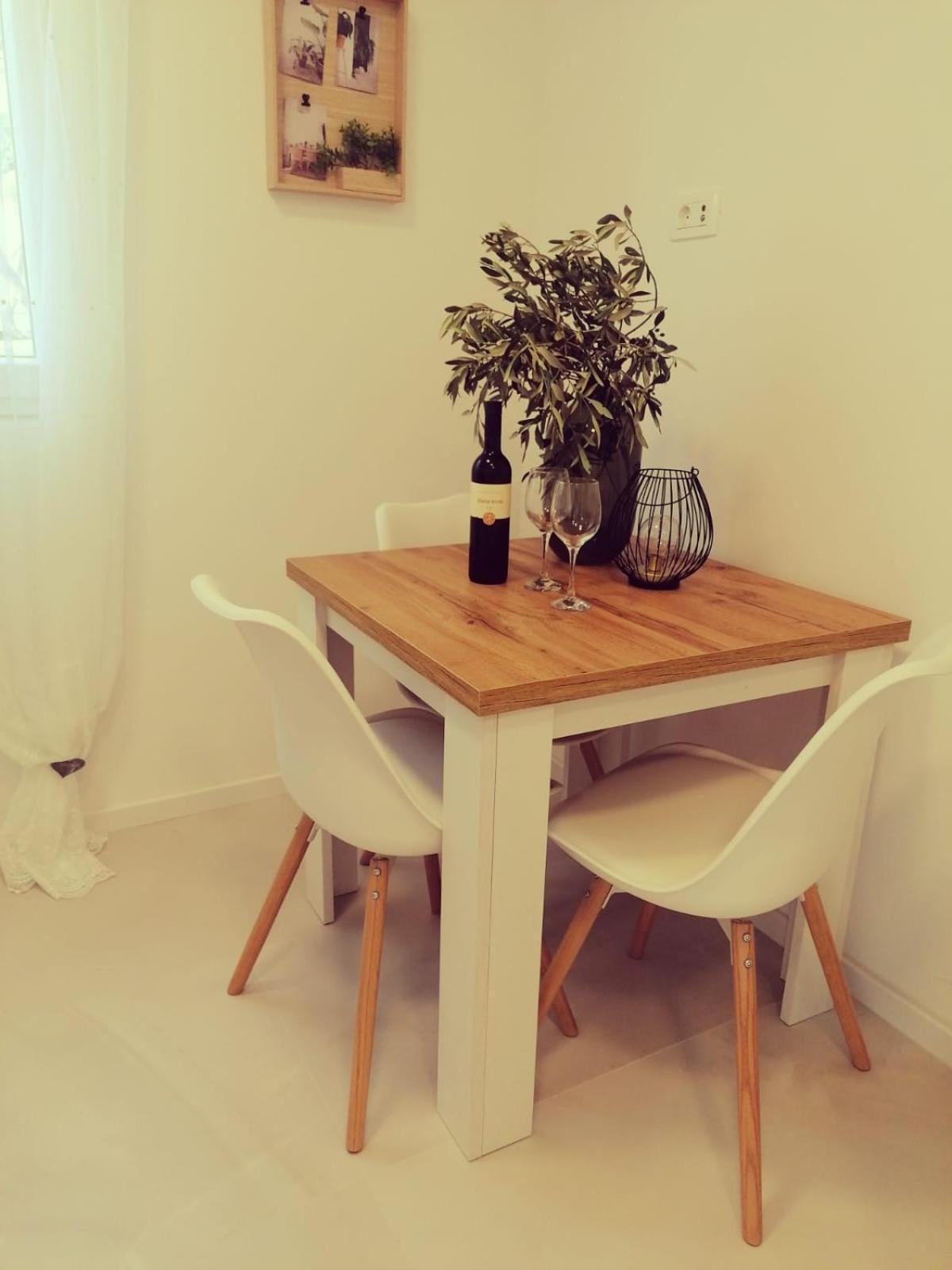 Apartmani Zoric Vodice Bilik gambar