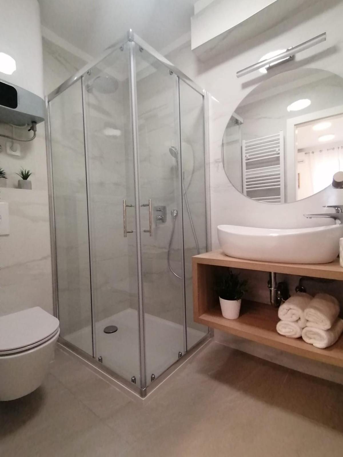 Apartmani Zoric Vodice Bilik gambar