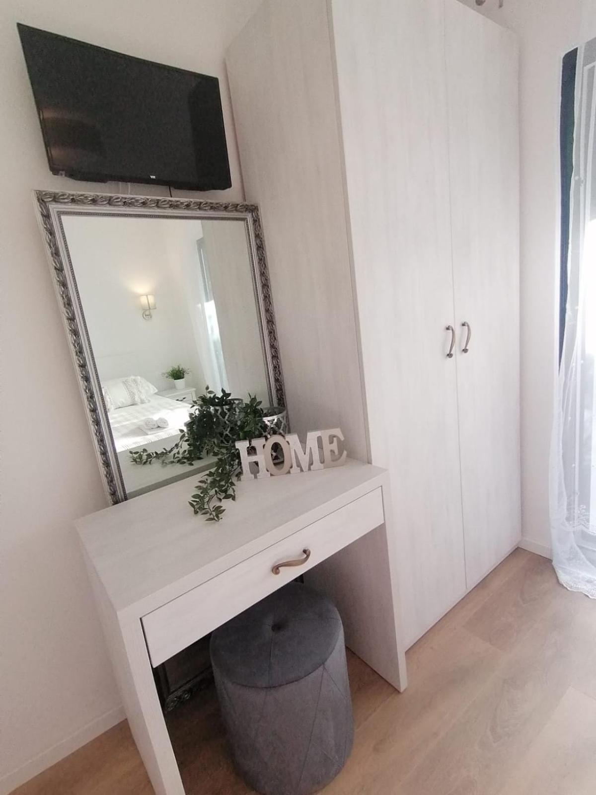 Apartmani Zoric Vodice Bilik gambar