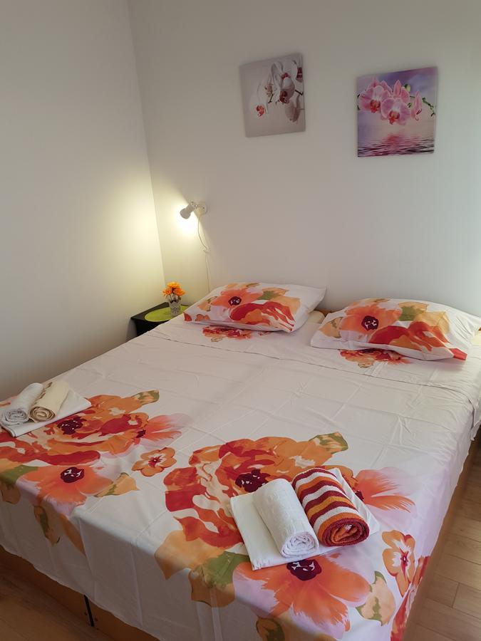 Apartmani Zoric Vodice Luaran gambar