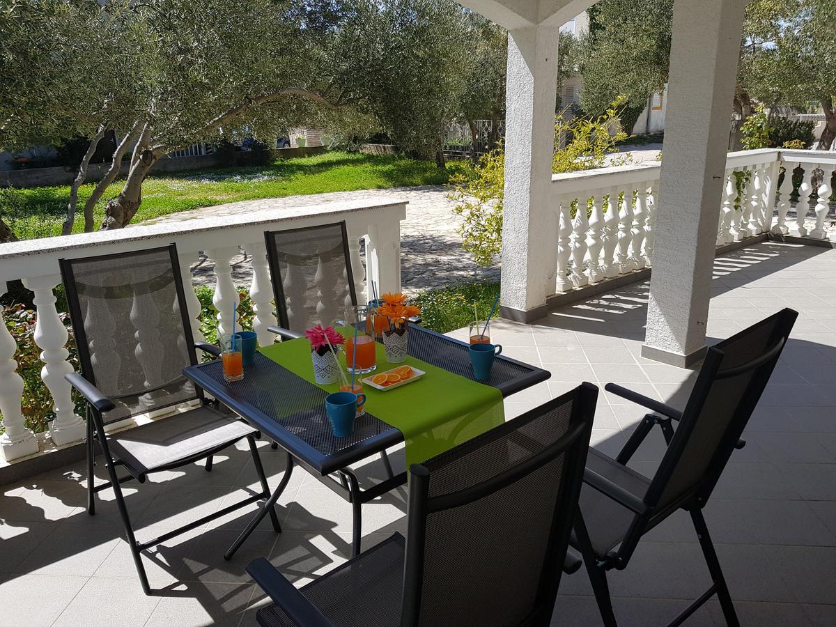 Apartmani Zoric Vodice Luaran gambar