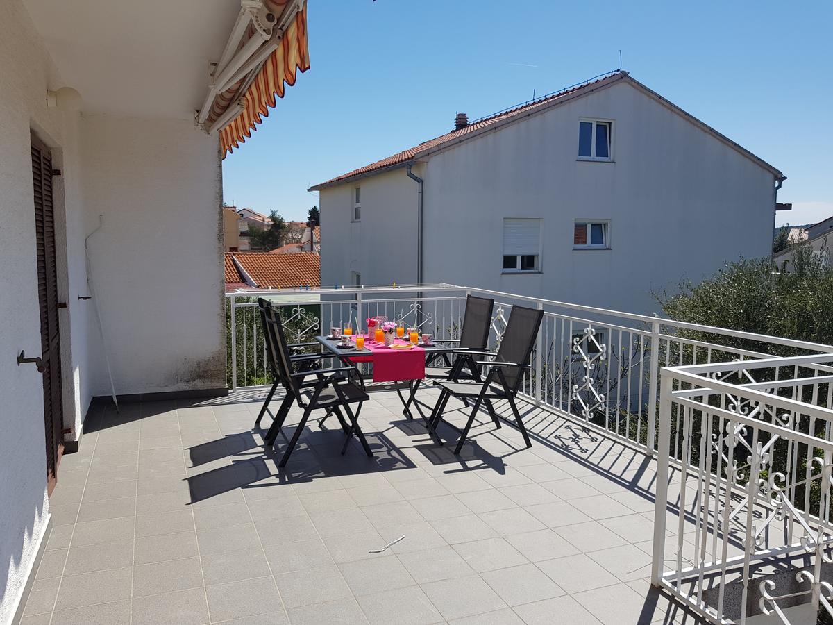 Apartmani Zoric Vodice Luaran gambar