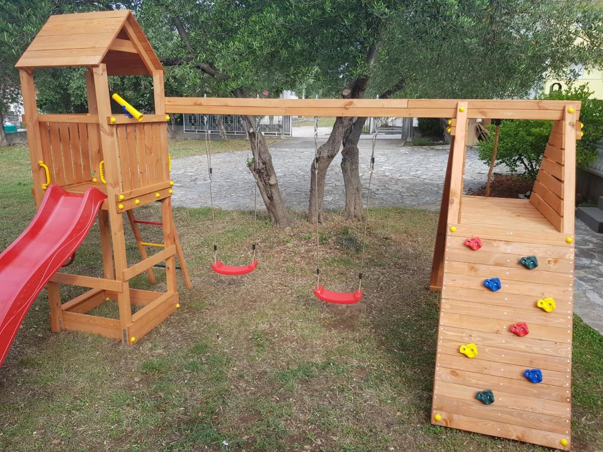 Apartmani Zoric Vodice Luaran gambar